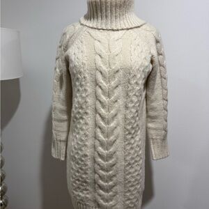 Banana Republic Factory Cable Knit Turtleneck Cream Sweater Size M Petite